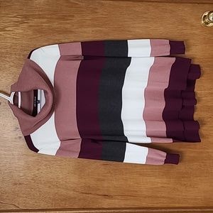 Cable and Gauge Women's sweater size large